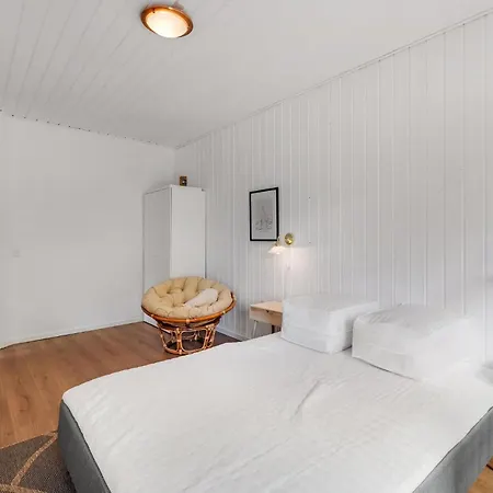 Casa vacanze 4 Bedroom Beautiful In Hvide Sande *
