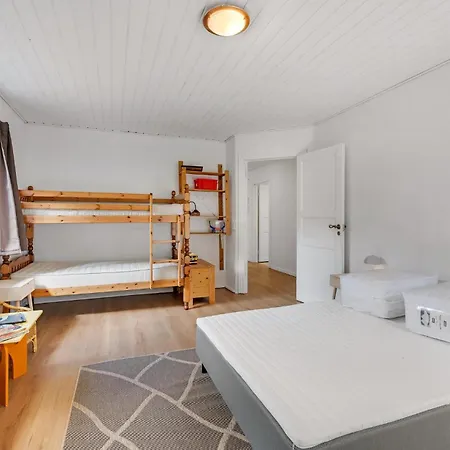 4 Bedroom Beautiful In Hvide Sande Bjerregård